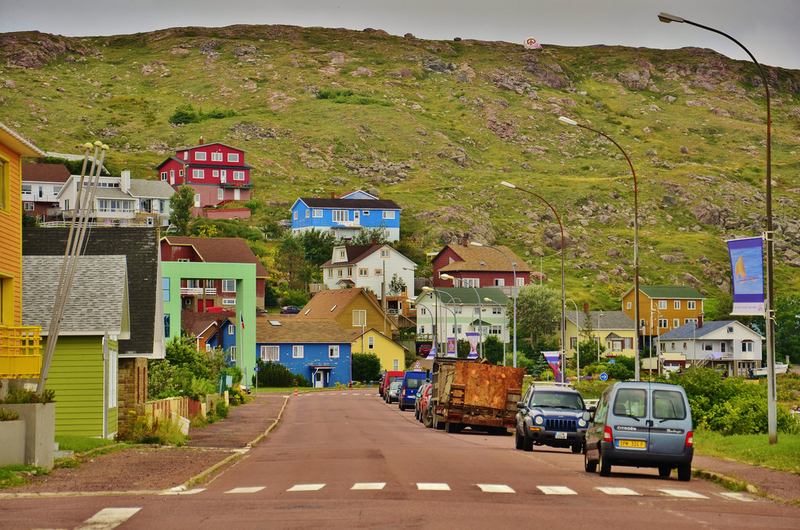 Illustration for article titled More pics of cars from St. Pierre & Miquelon